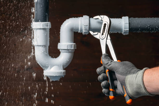 Professional Gas Line Repair technician working in Herman, NE